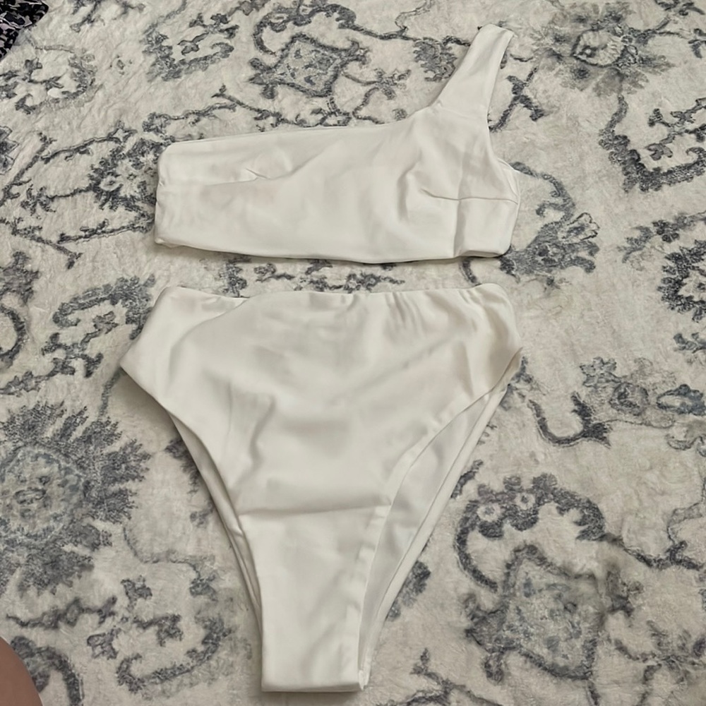White bikini from Xenia Boutique